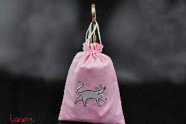  Laundry bag with cat embroidery(small size)
